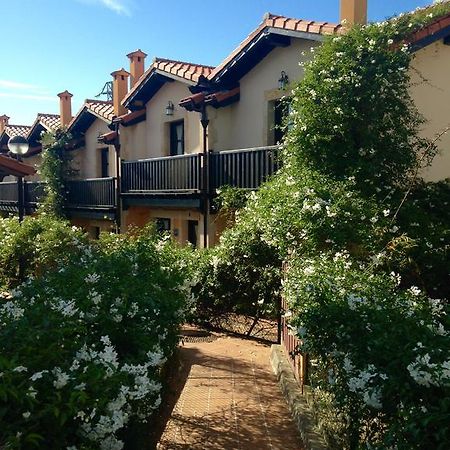 Apartamentos Santillana Del Mar Exterior photo