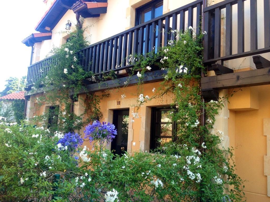 Apartamentos Santillana Del Mar Exterior photo