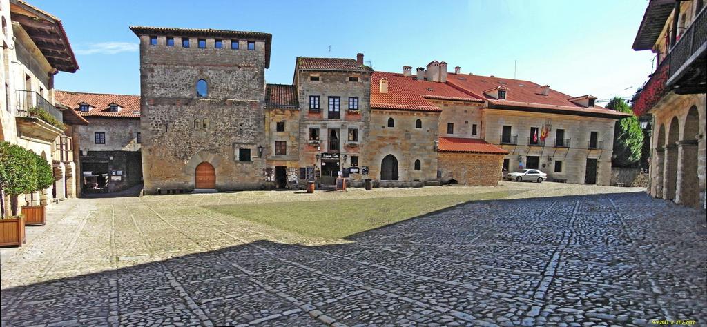 Apartamentos Santillana Del Mar Exterior photo