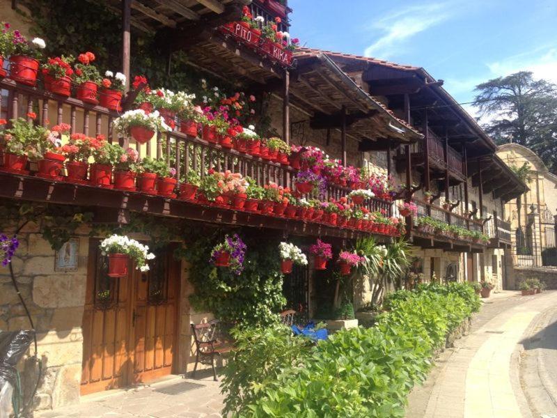 Apartamentos Santillana Del Mar Exterior photo